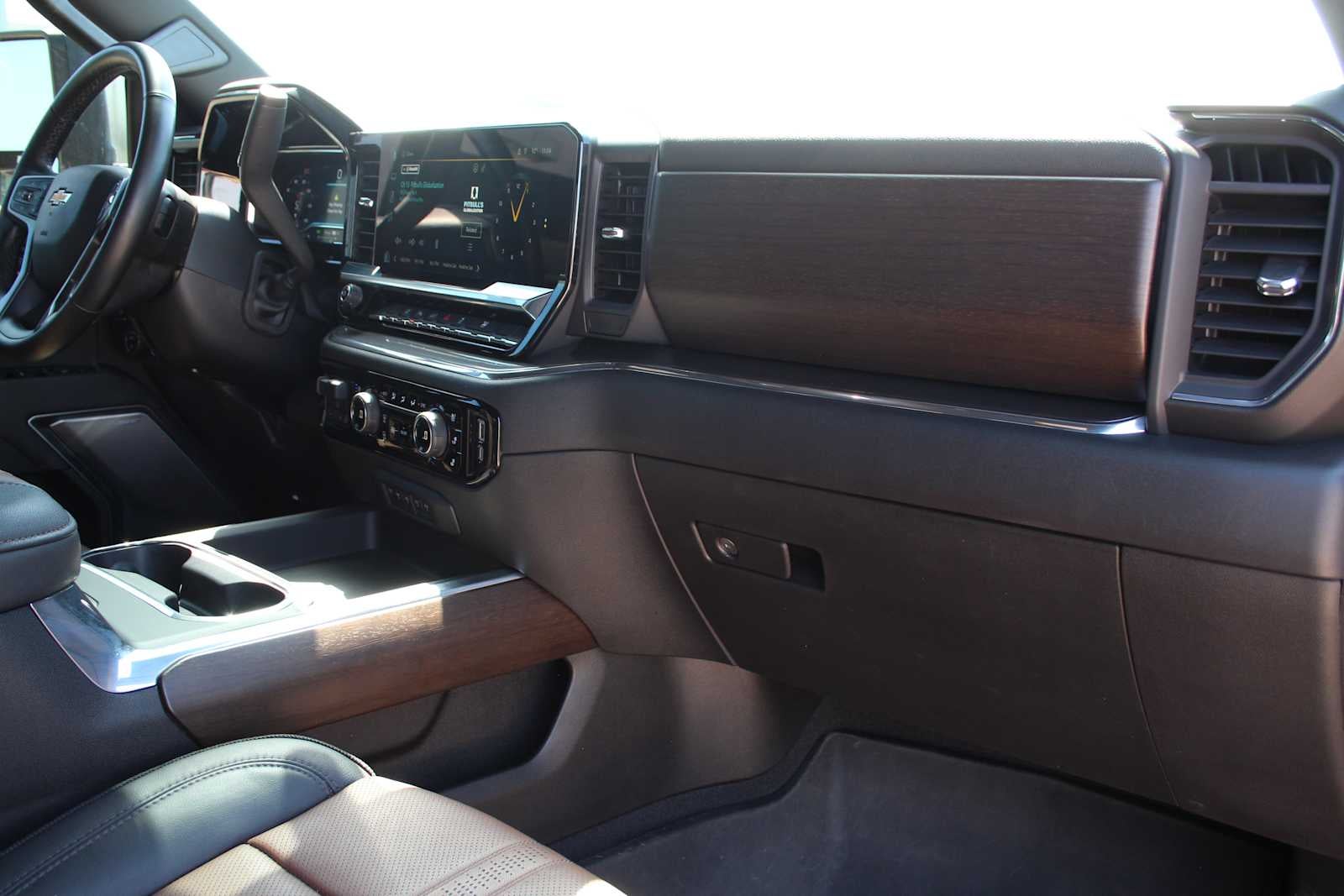 2025 Chevrolet Silverado 3500HD High Country