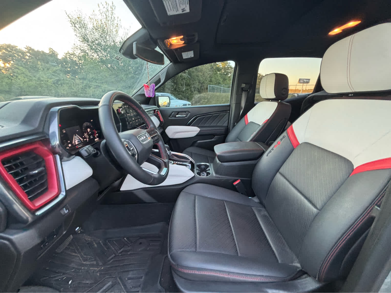 2024 GMC Canyon 4WD AT4X