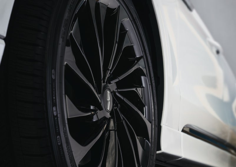 The wheel of the available Jet Appearance package is shown | Vance Lincoln in Miami OK