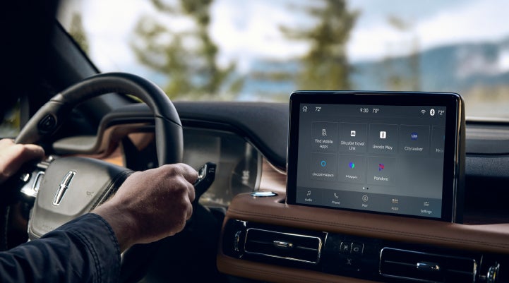 The center touchscreen of a Lincoln Aviator® SUV is shown | Vance Lincoln in Miami OK