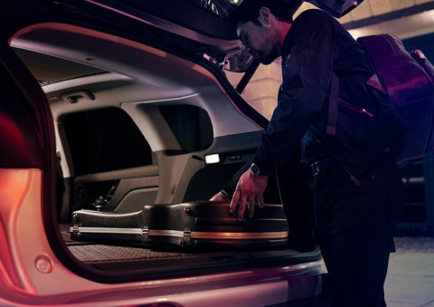 The driver of a 2024 Lincoln Corsair® SUV is shown selecting the drive mode. | Vance Lincoln in Miami OK