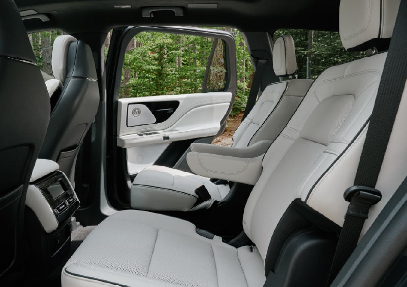 A side view of the second row with captain’s chairs in a 2027 Lincoln Aviator® Black Label™ SUV. | Vance Lincoln in Miami OK